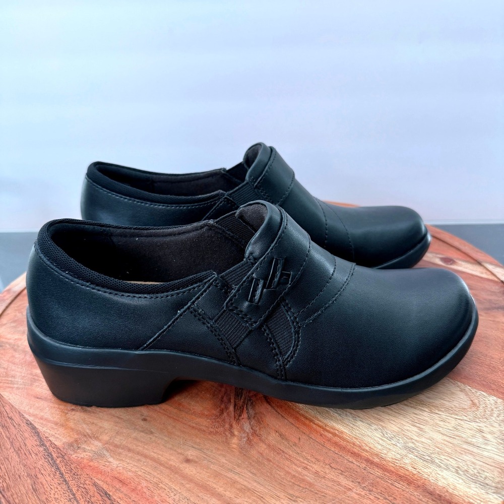 Clarks Angie Pearl Wmns 8 M Black Leather Slip On Loafers Comfort Shoes 26164068